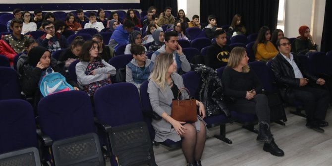 Başkan Akgün: “Tasarruf yapmayı bilen bir nesil yetiştiriyoruz”