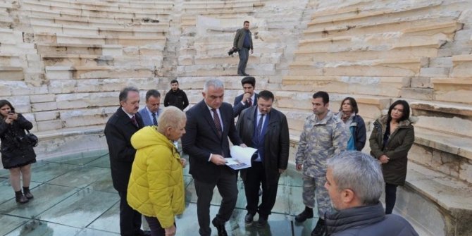 Bakan Ersoy, Patara’da incelemelerde bulundu