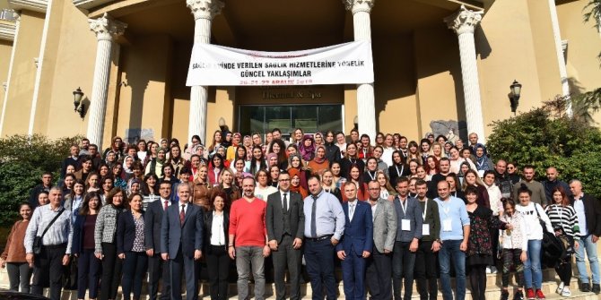 Sağlık evlerindeki ebeler Salihli’de eğitimden geçti
