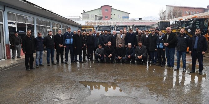 Muş Belediyesi karla mücadeleye hazır