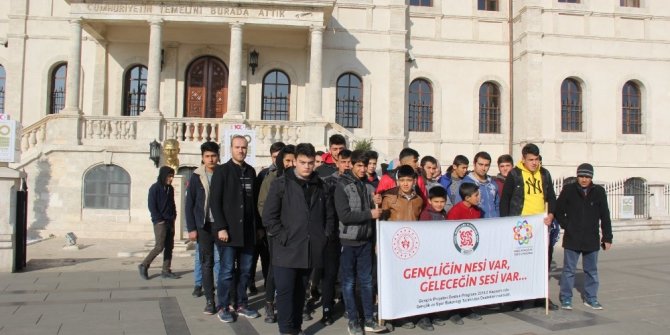 Darendeli öğrencilere Sivas gezisi