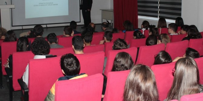Hamaguchi Ödüllü Prof. Yalçıner, lise öğrencilerine seminer verdi