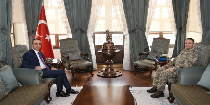 Vali Soytürk Tuğgeneral Acar ile bir araya geldi