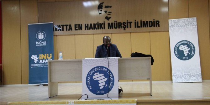 Türkiye Afrikalı öğrencilere örnek oluyor