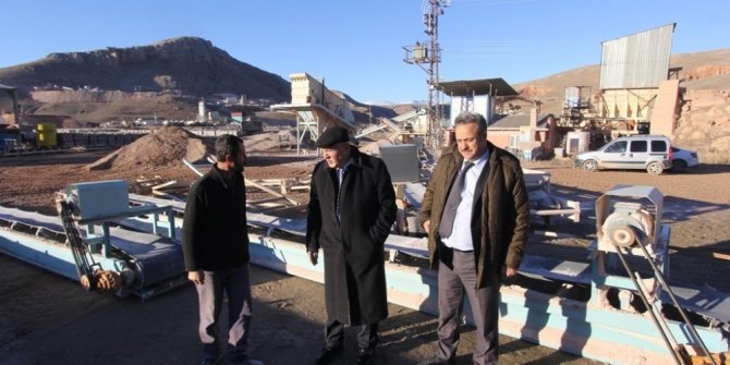 Bayburt Belediyesi konkasör tesisini taşıyor