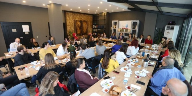 Başkan Deniz Köken Göktürklü girişimci kadınlarla buluştu