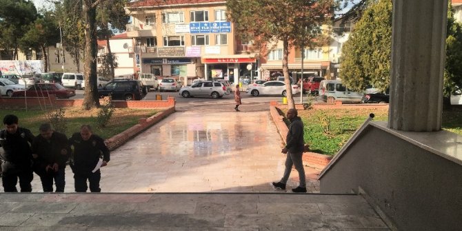 Cezaevi firarisi saklandığı evde yakalandı