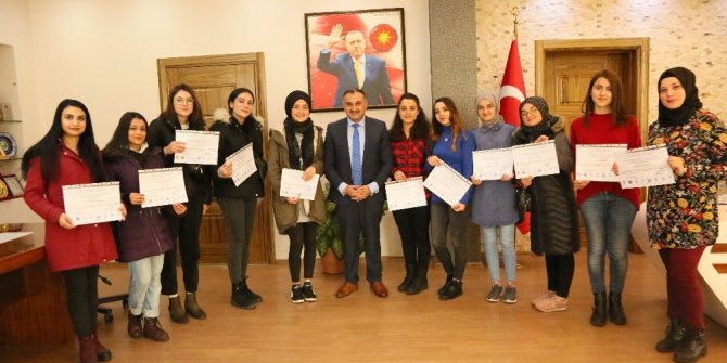 KAYÜ öğrencilerinden Başkan Cabbar’a ziyaret