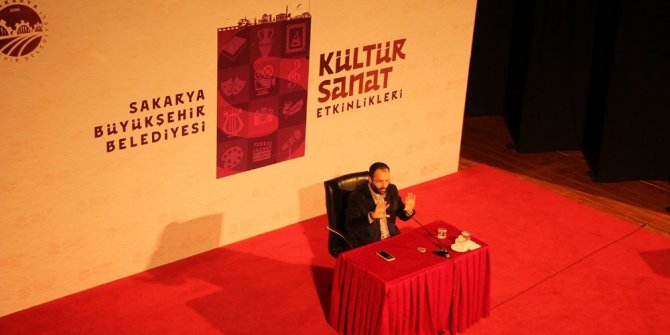 AKM’de,‘Neyi Nasıl Yapmalı?’ isimli söyleşi ve imza günü programı düzenlendi