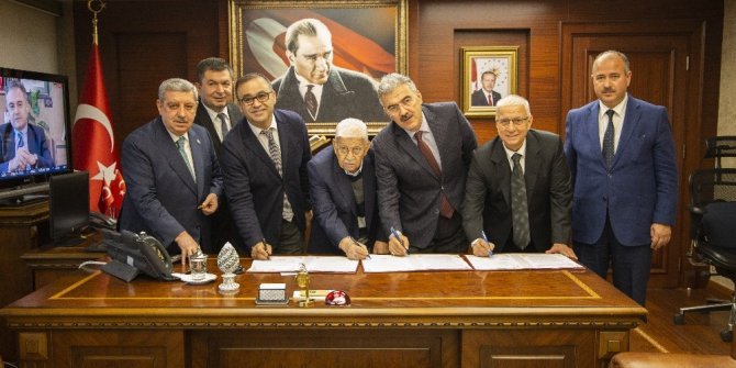 Hayırseverlerden İzmir’de eğitime tam destek