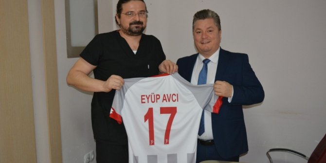 Doç. Dr. Eyüp Avcı: “Sağlıklı bir kalp için spor yapın”