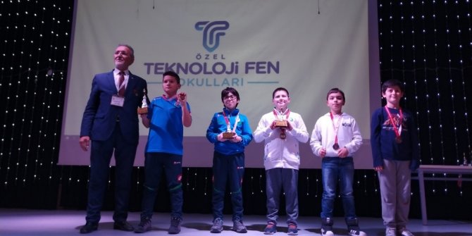 Satranççılar kupalara doymuyor