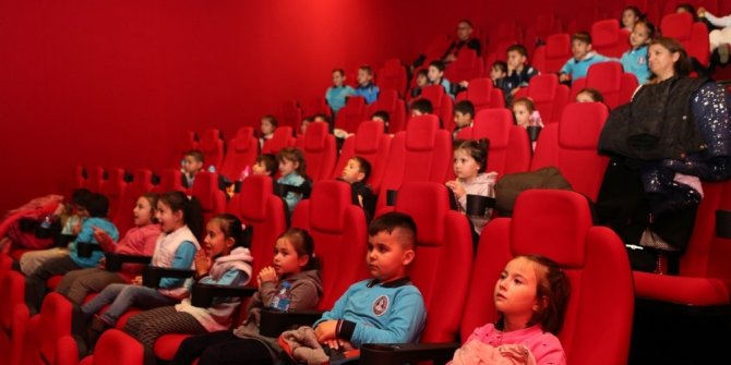 Bolu Belediyesi çocukların yüzünü güldürmeye devam ediyor