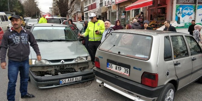 Samsun’da hastane önünde kaza: 2 yaralı