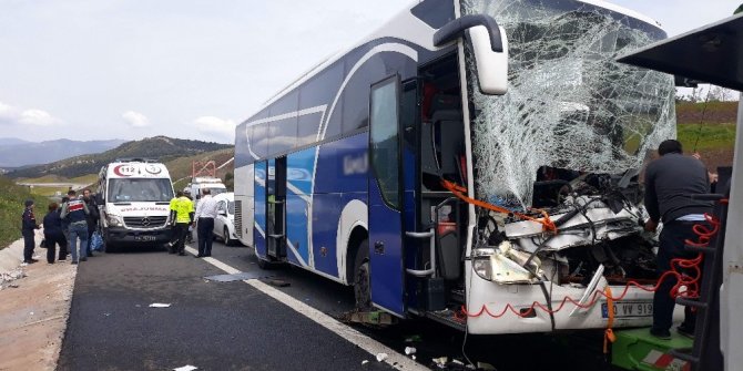 2019’un en acı bilançosu...Yollarda 2 bin 524 kişi hayatını kaybetti