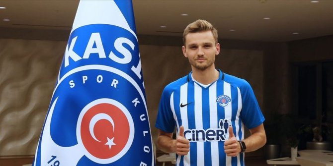 Kasımpaşa'ya Çek savunmacı