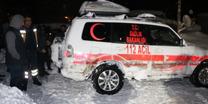 Yüksekova'da hasta kurtarma operasyonu