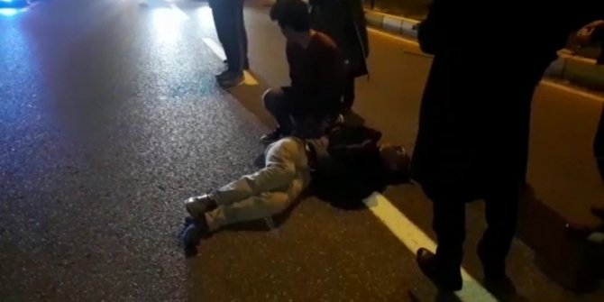 Karayolunda karşıdan karşıya geçerken otomobil çarptı