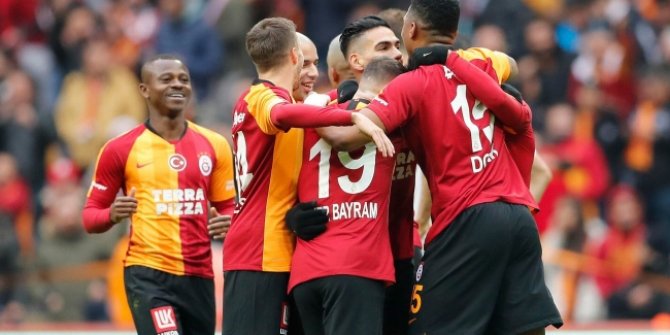 Galatasaray 3 puanı 2 golle aldı