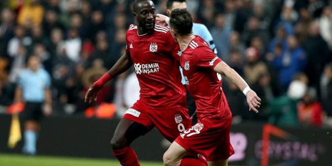 Lider Sivasspor dur durak bilmiyor