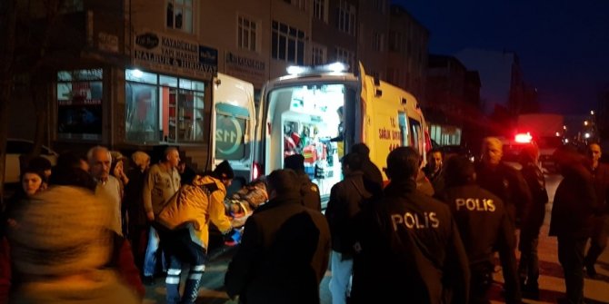 Çarptığı yaya yaralandı, otomobili bırakıp kaçtı