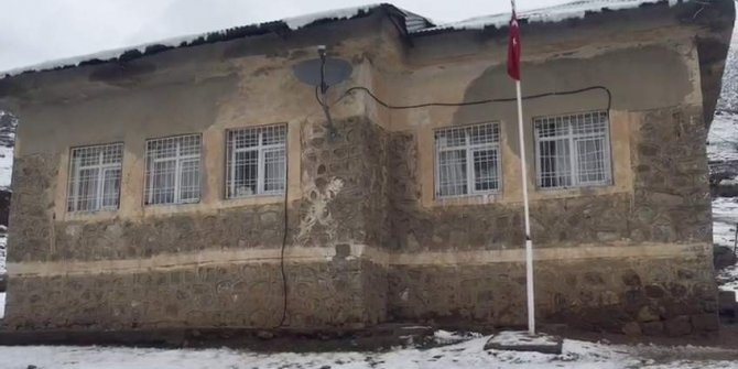 Öğretmenin, öğrencilere soba maşasıyla şiddetine 5 müfettiş görevlendirildi