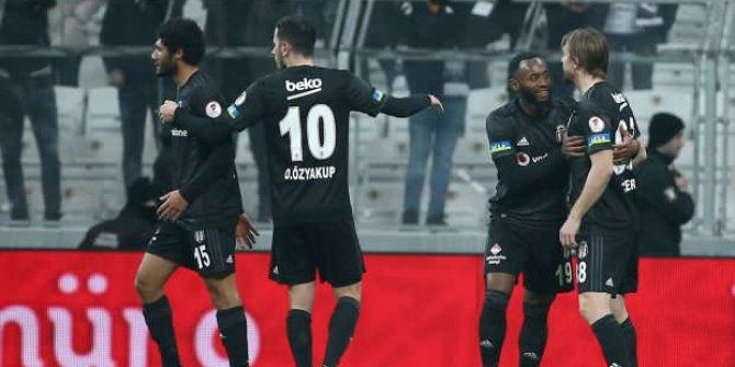 Beşiktaş'ta Caner ile Elneny tartıştı!
