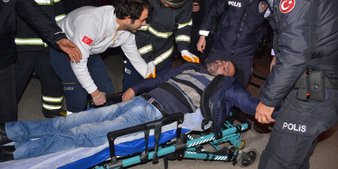 Evi yakıp, kapıyı üzerine kilitledi, polis kurtardı