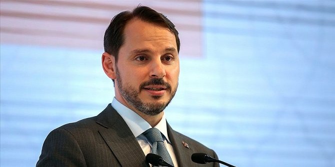 Bakan Albayrak: 'TL'ye güvenenler kazandı'