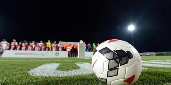 Depremde hayatını kaybedenler için futbol maçlarında saygı duruşu yapılacak