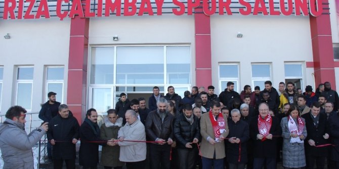 Rıza Çalımbay’ın ismi spor salonuna verildi