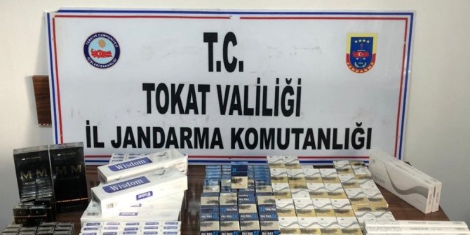 Valizlere zulalanmış halde 380 paket sigara ele geçirildi