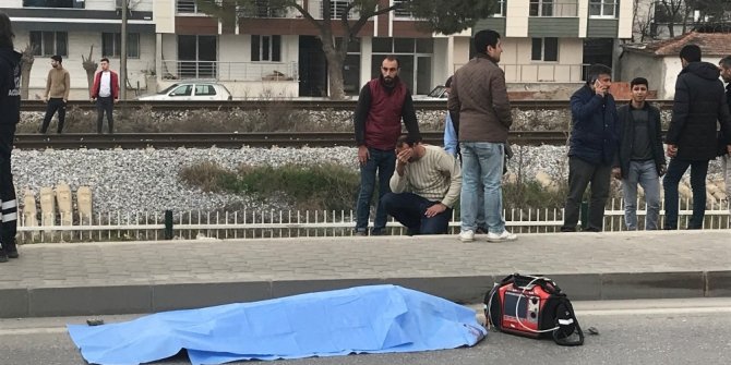 Otomobilin çarptığı 14 yaşındaki çocuk hayatını kaybetti