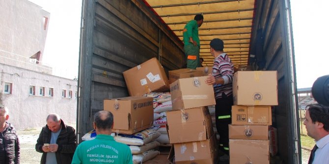 Keşanlıların deprem bölgesine yardımları yola çıktı