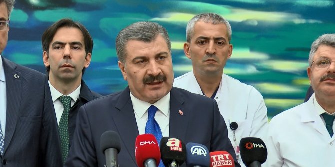 Sağlık Bakanı Koca uçak kazasında yaralananları ziyaret etti