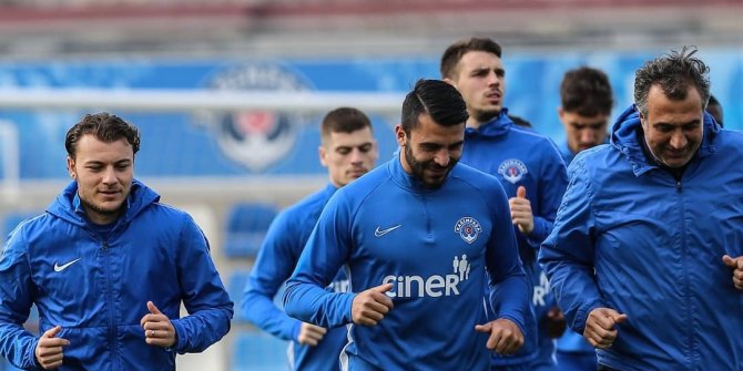 Kasımpaşa, Süper Lig'de yarın Galatasaray'ı ağırlayacak