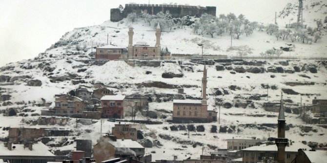 Nevşehir’de kar yağışı etkisini sürdürüyor
