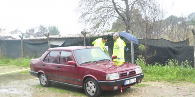 5 yıldızlı otelin restoran müdürü, otomobilinde ölü bulundu