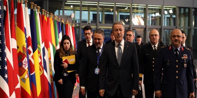 Bakan Akar, Kuzey Makedonya Savunma Bakanı Sekerinska ile görüştü