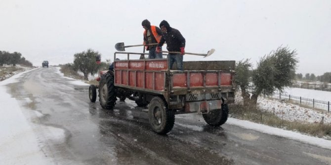 Kilis’te kar ve buzla etkin mücadele