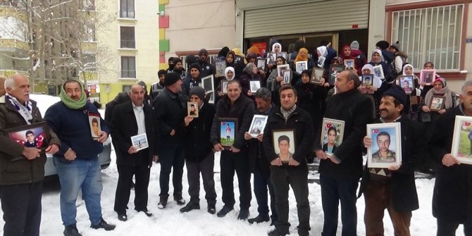 Evlat nöbetindeki ailelerden para aldıkları iddialarına sert tepki
