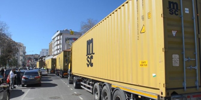 Tekirdağ’dan Elazığ’a 4 tır yardım yola çıktı