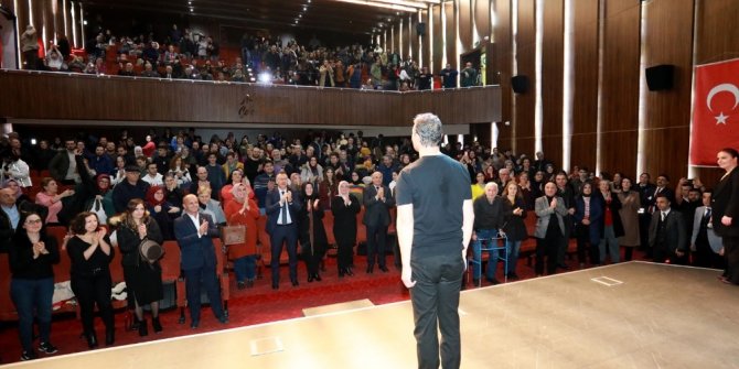 ‘Eyvah Nadir’ isimli oyun, OKM’de sahnelendi