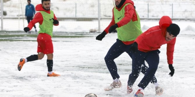 Nevşehir Belediyespor, MODAFEN maçı için hazırlıklarını tamamladı