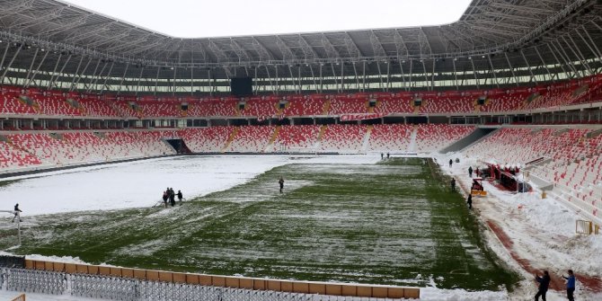 Sivasspor - Antalyaspor maçının oynanmasına karar verildi