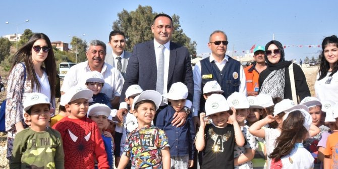 Toroslar’daki kreşte çocular eğleniken öğreniyor