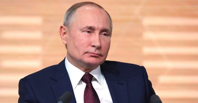 Putin, yeni anayasa çalışma grubuyla toplantı yaptı