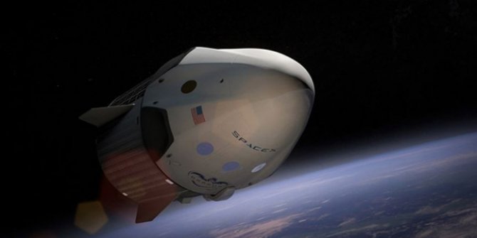 SpaceX ve Space Adventures uzay turizmi tarihini açıkladı