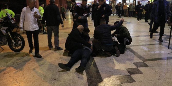 Otogarda silahlı sopalı kavga: 1’i ağır 3 yaralı