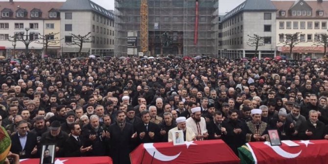 Hanau'daki ırkçı terör kurbanları için cenaze töreni düzenlendi